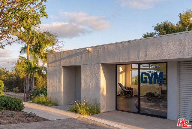 27553 pacific Coast Highway, Malibu, CA 90265
