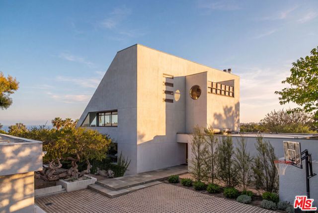 27553 pacific Coast Highway, Malibu, CA 90265