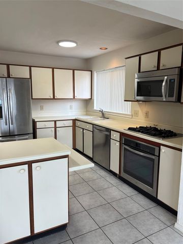 6607 Redding Springs Lane, Houston, TX 77086