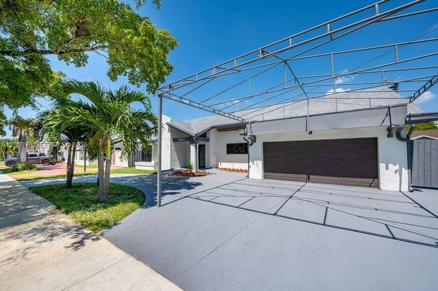 9220 SW 100th Ave Rd, Miami, FL 33176