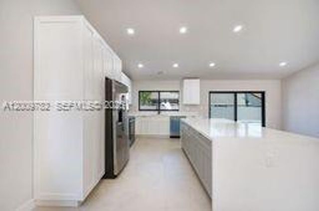 9220 SW 100th Ave Rd, Miami, FL 33176