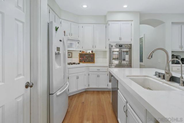 30916 Oakhill Drive, Temecula, CA 92591