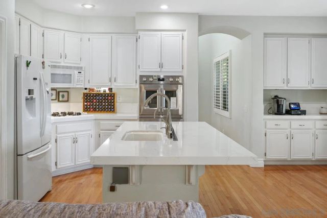 30916 Oakhill Drive, Temecula, CA 92591