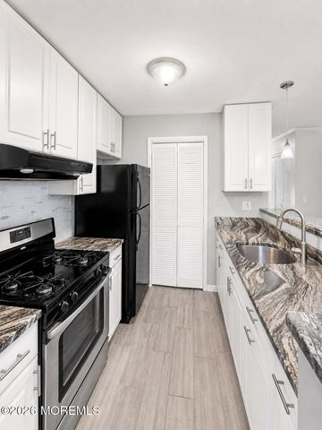 1313 Waters Edge Drive, Toms River, NJ 08753