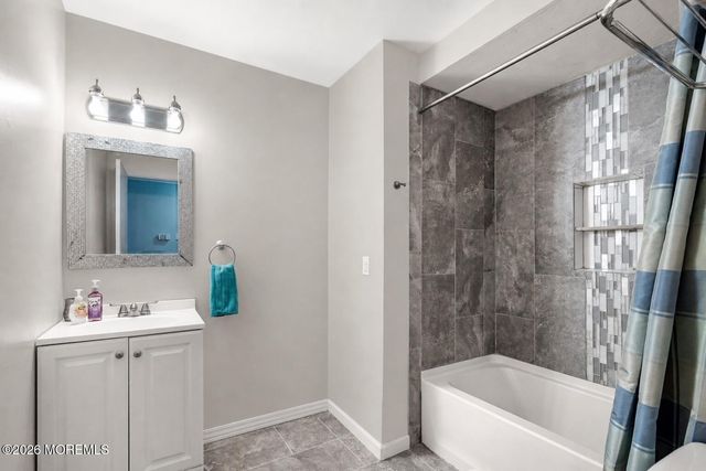 1313 Waters Edge Drive, Toms River, NJ 08753