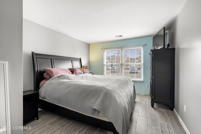 1313 Waters Edge Drive, Toms River, NJ 08753