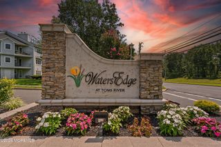 1313 Waters Edge Drive, Toms River, NJ 08753