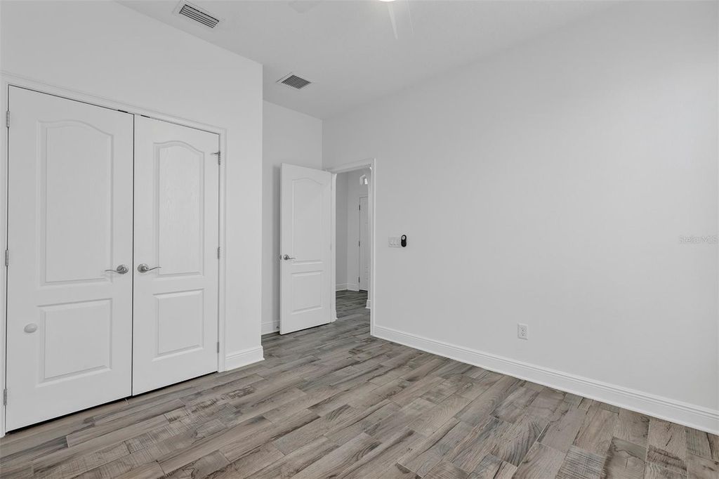 Image 12 of property listing at 1138 FOUNTAIN COIN LOOP, Orlando, FL 32828