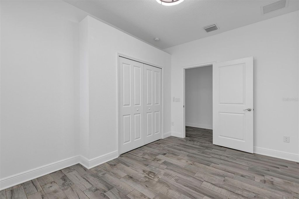 Image 18 of property listing at 1138 FOUNTAIN COIN LOOP, Orlando, FL 32828