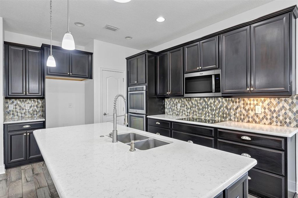 Image 29 of property listing at 1138 FOUNTAIN COIN LOOP, Orlando, FL 32828