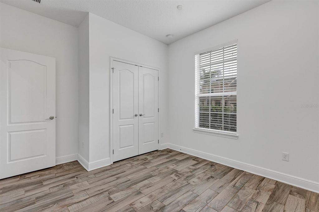 Image 8 of property listing at 1138 FOUNTAIN COIN LOOP, Orlando, FL 32828