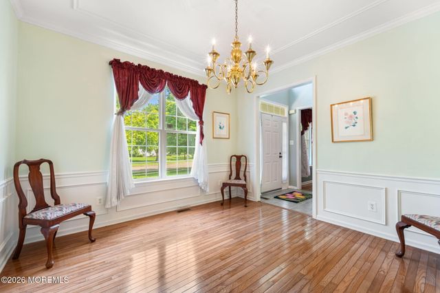 26 Carla Way, Lawrenceville, NJ 08648