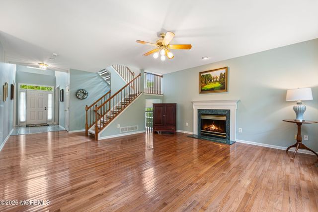 26 Carla Way, Lawrenceville, NJ 08648