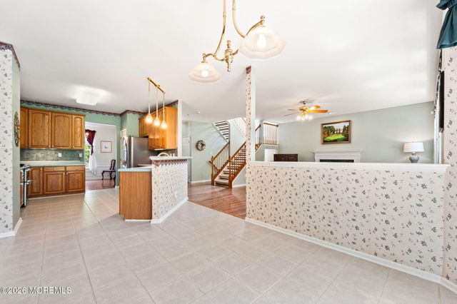 26 Carla Way, Lawrenceville, NJ 08648