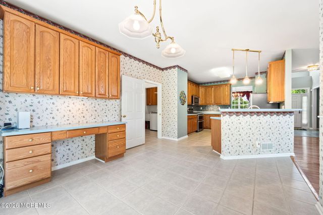 26 Carla Way, Lawrenceville, NJ 08648