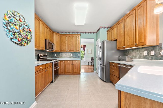 26 Carla Way, Lawrenceville, NJ 08648