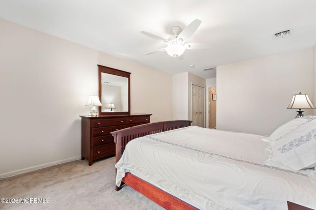 26 Carla Way, Lawrenceville, NJ 08648