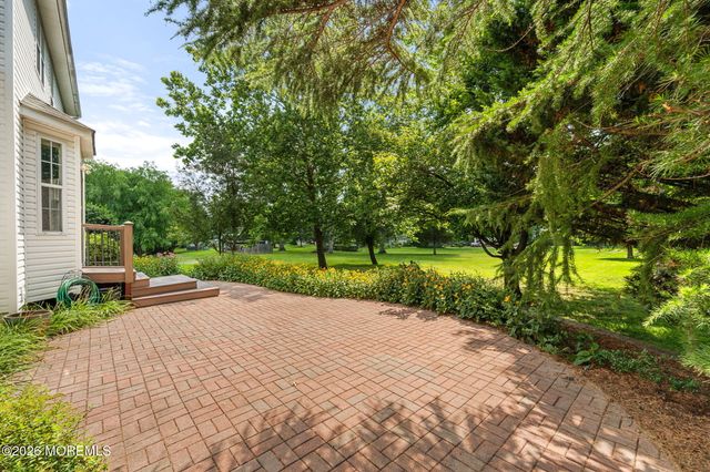 26 Carla Way, Lawrenceville, NJ 08648