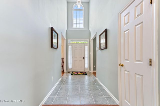 26 Carla Way, Lawrenceville, NJ 08648