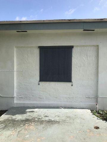 2530 NW 17th Street, Fort Lauderdale, FL 33311