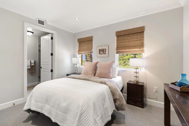 1010 Genter 302, La Jolla, CA 92037
