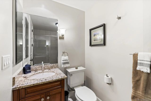 1010 Genter 302, La Jolla, CA 92037