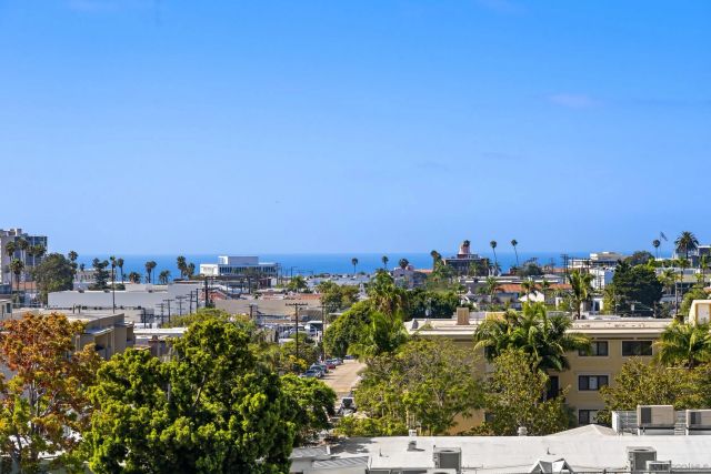 1010 Genter 302, La Jolla, CA 92037