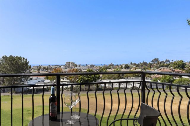 1010 Genter 302, La Jolla, CA 92037
