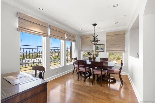 1010 Genter 302, La Jolla, CA 92037