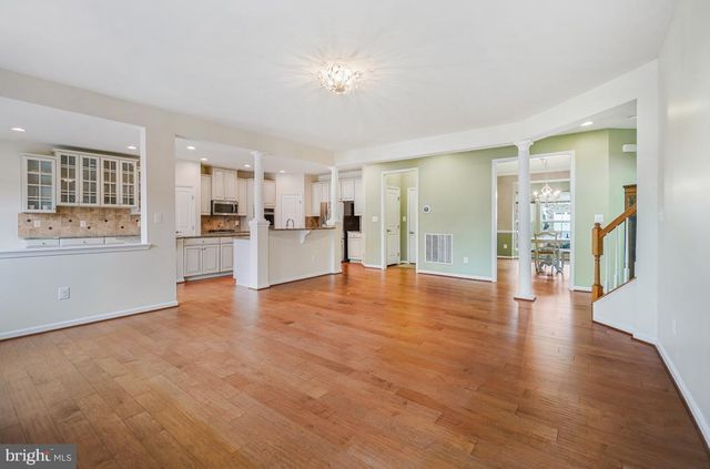 4463 WEEJUN LOOP, Woodbridge, VA 22192