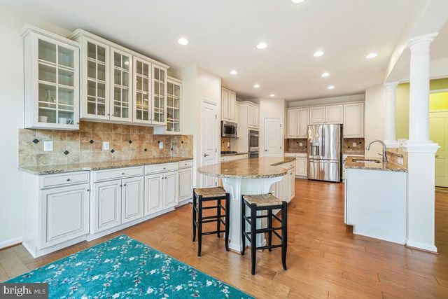 4463 WEEJUN LOOP, Woodbridge, VA 22192