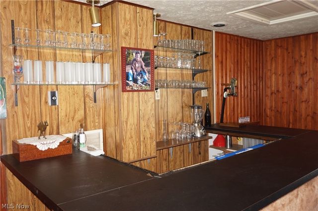 6019 New London Road, Ashtabula, OH 44004