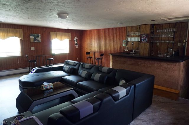 6019 New London Road, Ashtabula, OH 44004