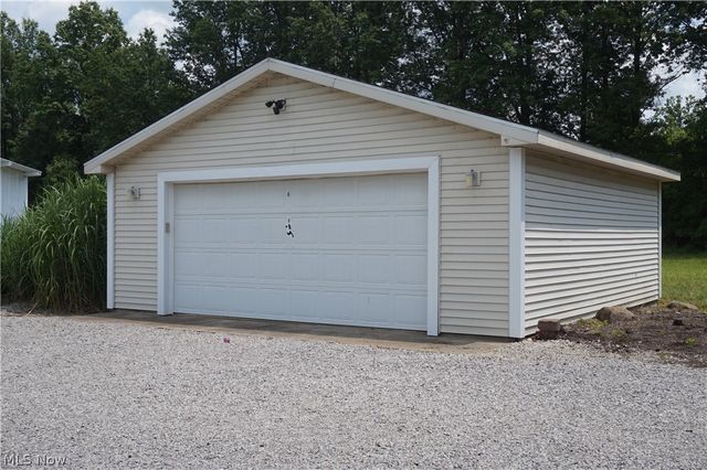 6019 New London Road, Ashtabula, OH 44004