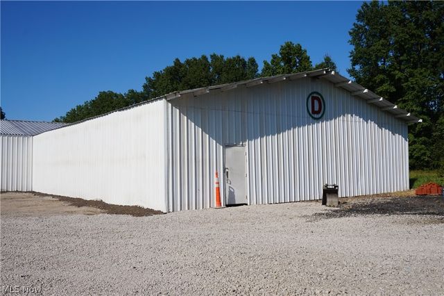 6019 New London Road, Ashtabula, OH 44004