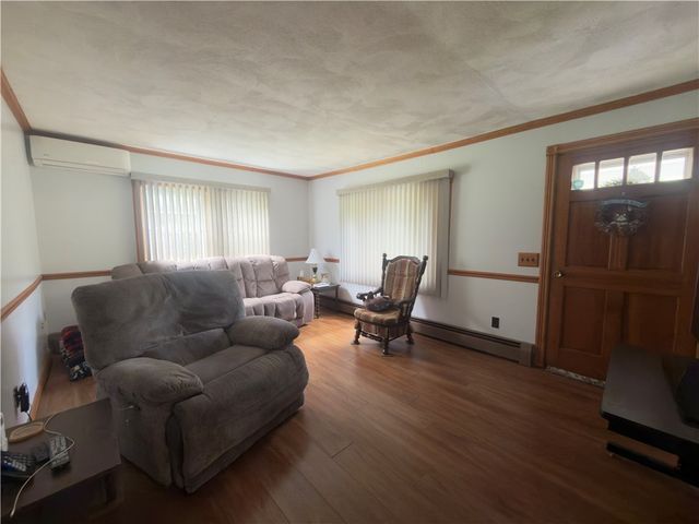 1264 Chopmist Hill Road, Scituate, RI 02857
