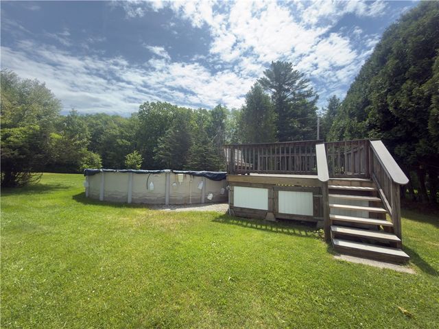 1264 Chopmist Hill Road, Scituate, RI 02857