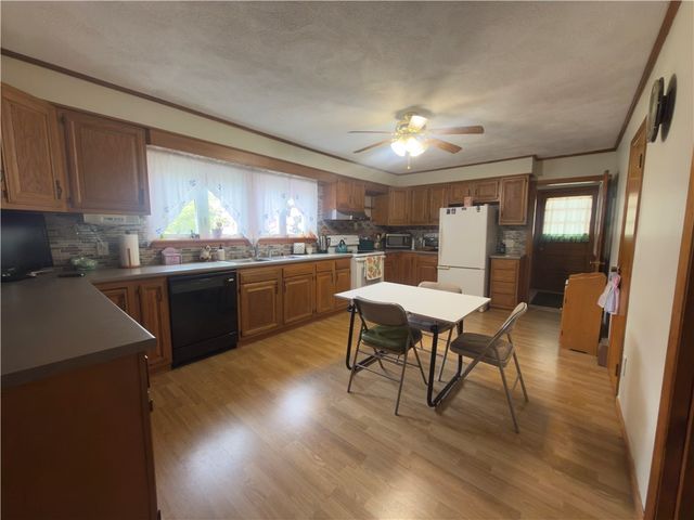 1264 Chopmist Hill Road, Scituate, RI 02857
