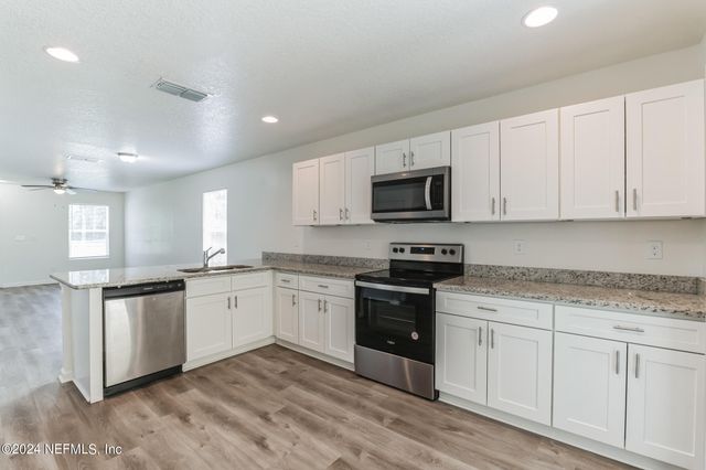 908 W 9TH Street, St. Augustine, FL 32084