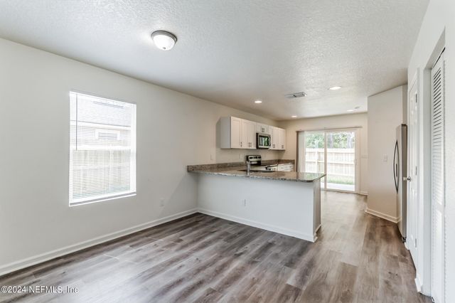 908 W 9TH Street, St. Augustine, FL 32084
