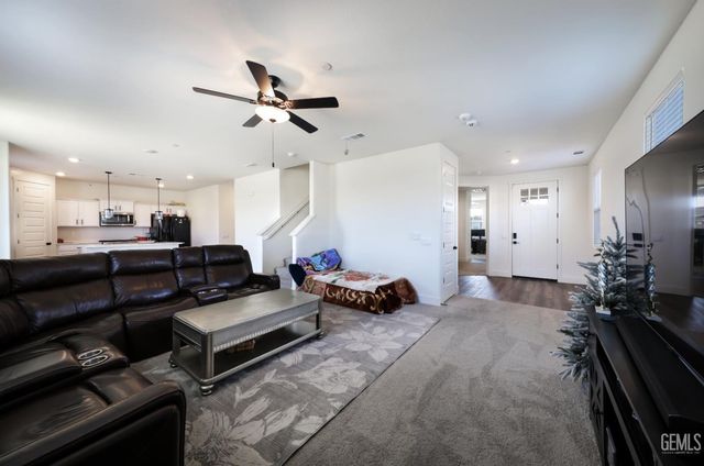 6614 Glacier Bay Street, Bakersfield, CA 93313