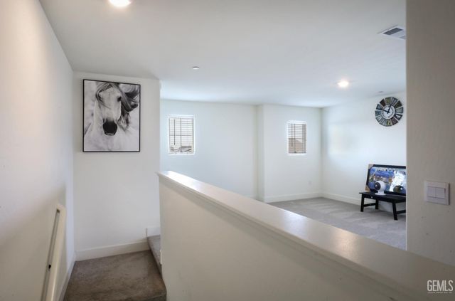 6614 Glacier Bay Street, Bakersfield, CA 93313