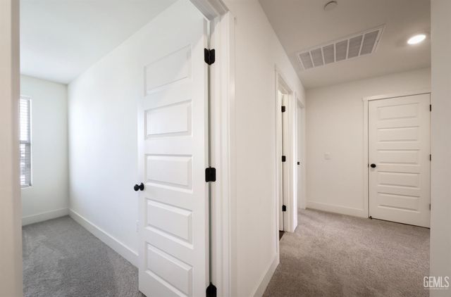 6614 Glacier Bay Street, Bakersfield, CA 93313