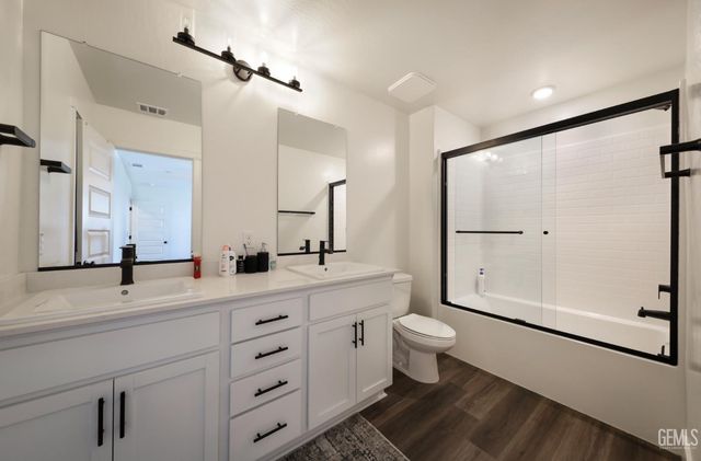 6614 Glacier Bay Street, Bakersfield, CA 93313