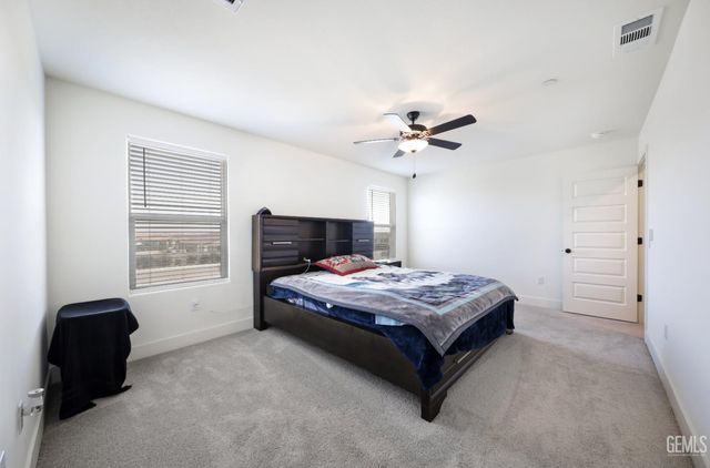 6614 Glacier Bay Street, Bakersfield, CA 93313