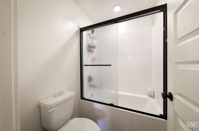 6614 Glacier Bay Street, Bakersfield, CA 93313