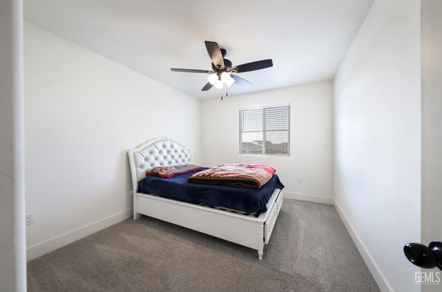 6614 Glacier Bay Street, Bakersfield, CA 93313