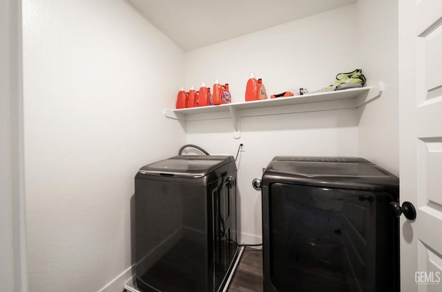 6614 Glacier Bay Street, Bakersfield, CA 93313