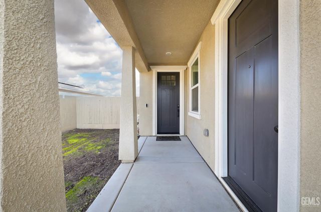 6614 Glacier Bay Street, Bakersfield, CA 93313