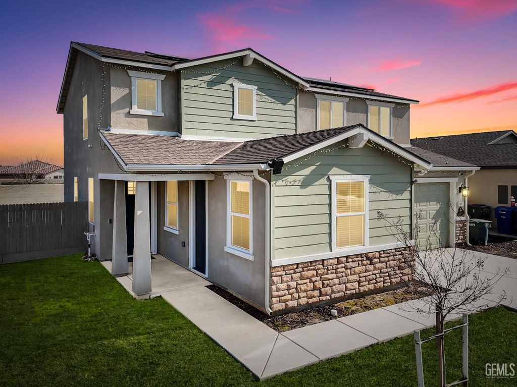 6614 Glacier Bay Street, Bakersfield, CA 93313